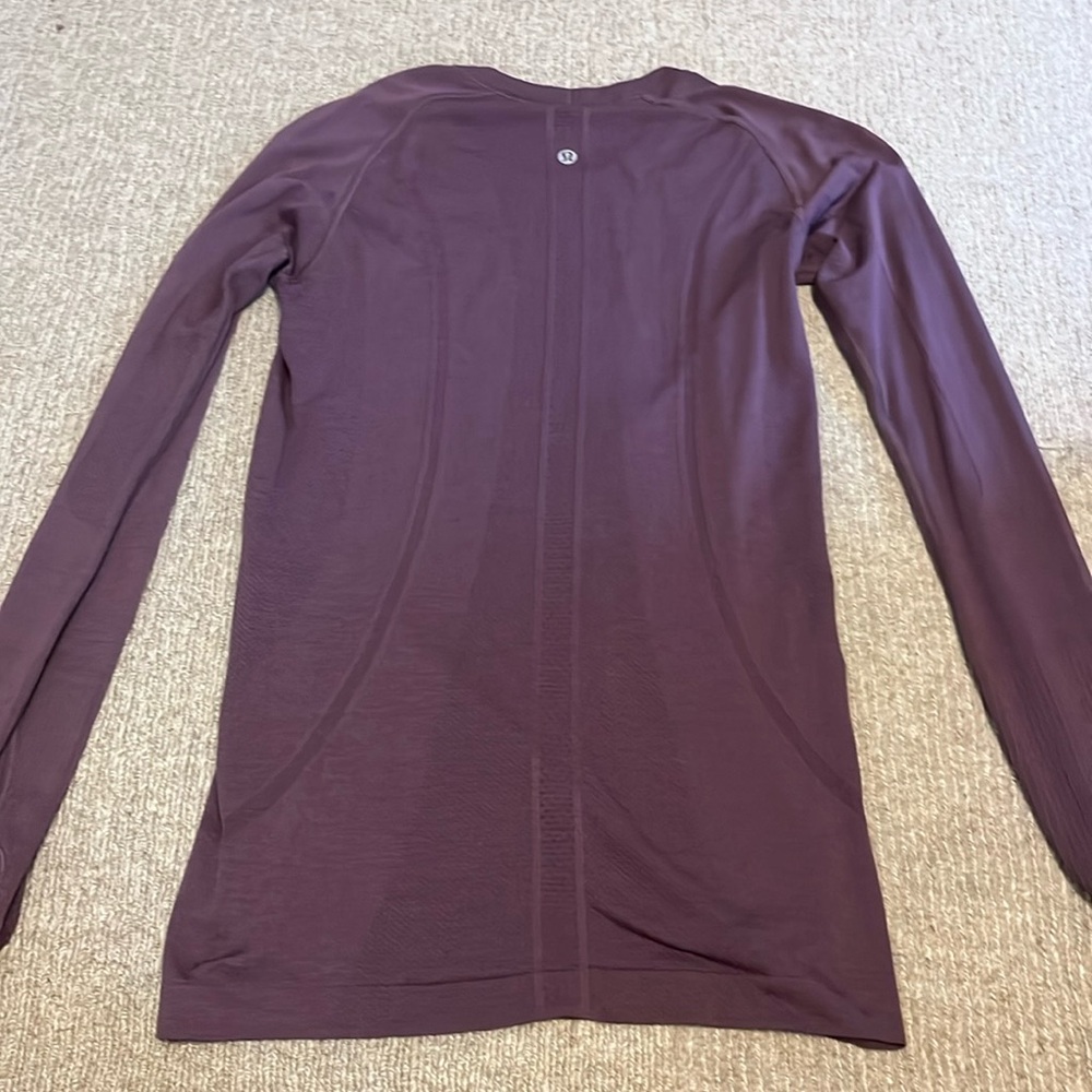 Lululemon swiftly tech